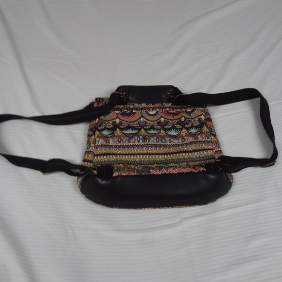 Sakroots Women’s Convertible Signature Peace Print Backpack/ Crossbody Bag/Purse - Picture 9 of 14